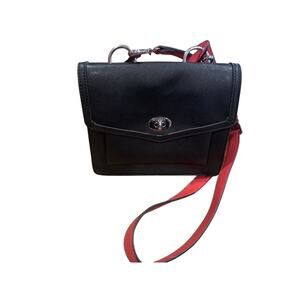 Guess Los Angeles Womens Black Purse‎ Red Shoulder Strap Silver Hardware